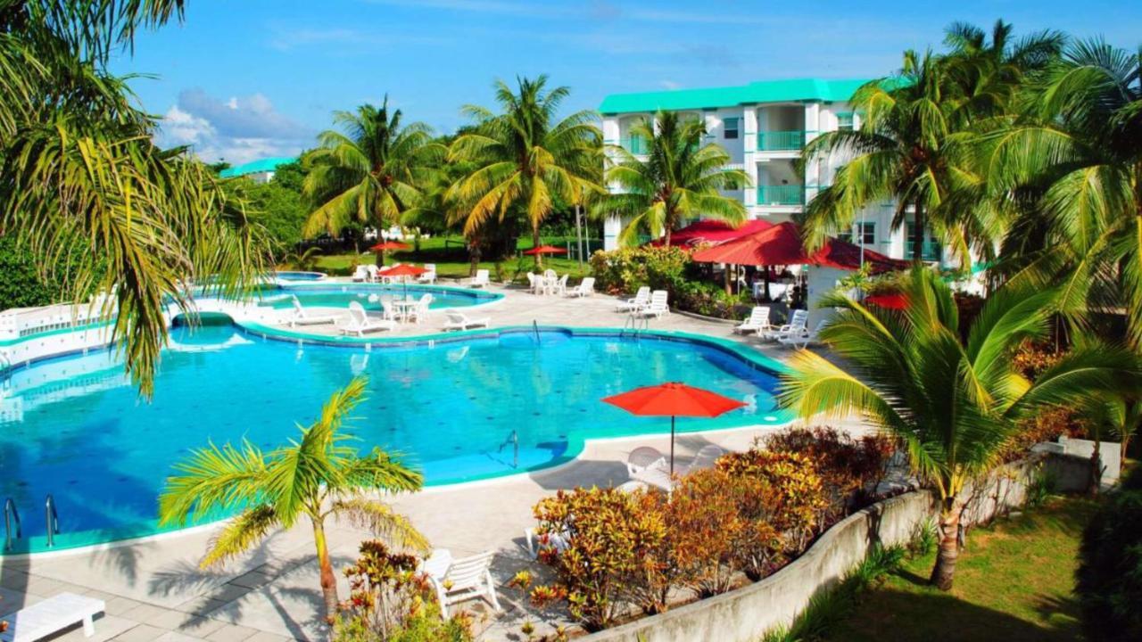 Best Western Grand Baymen Gardens San Pedro Kültér fotó